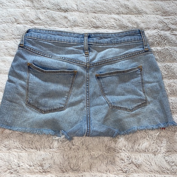 Universal Thread Shorts - Picture 4 of 4